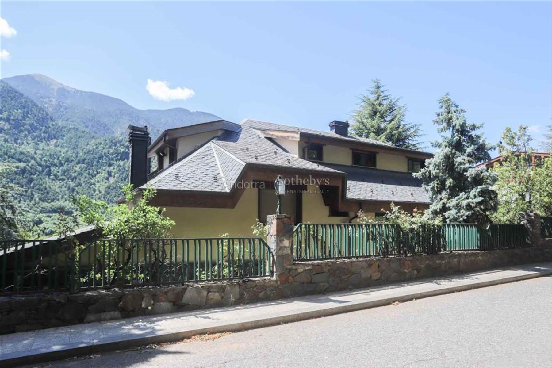 U-1165 Chalet en venta en Andorra la Vella –  Portal  Inmobiliario Mansiones Europa
